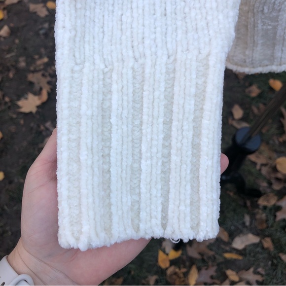 Max Studio Cream Chenille Sweater - Picture 6 of 6